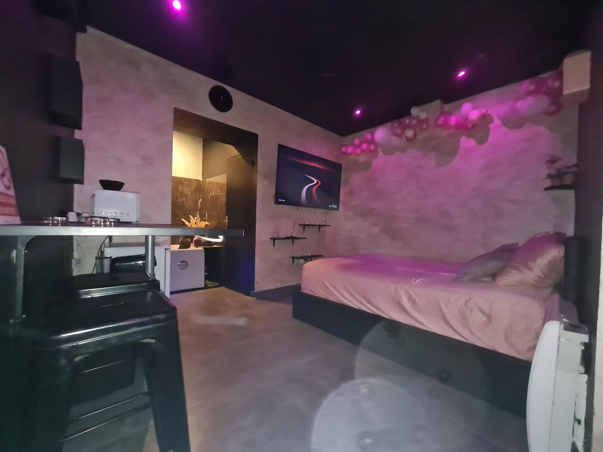 Love Room Spa Jacuzzi Lyon Exterior photo